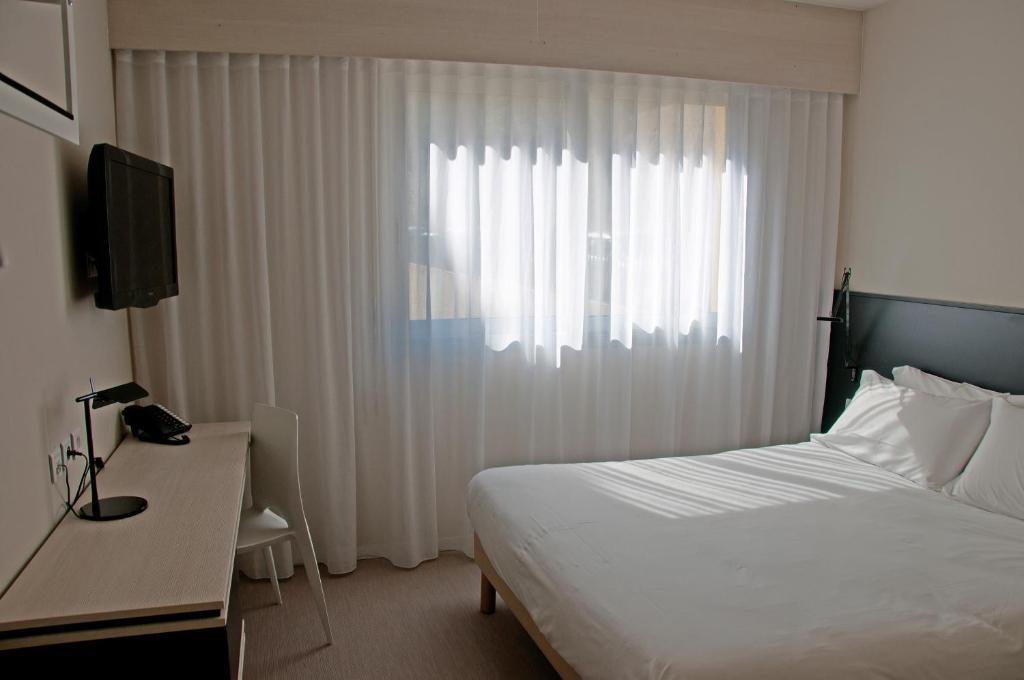 Hotel Palm Garavan Мантон Екстер'єр фото